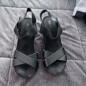 MIA Women's Black Strappy Sandals